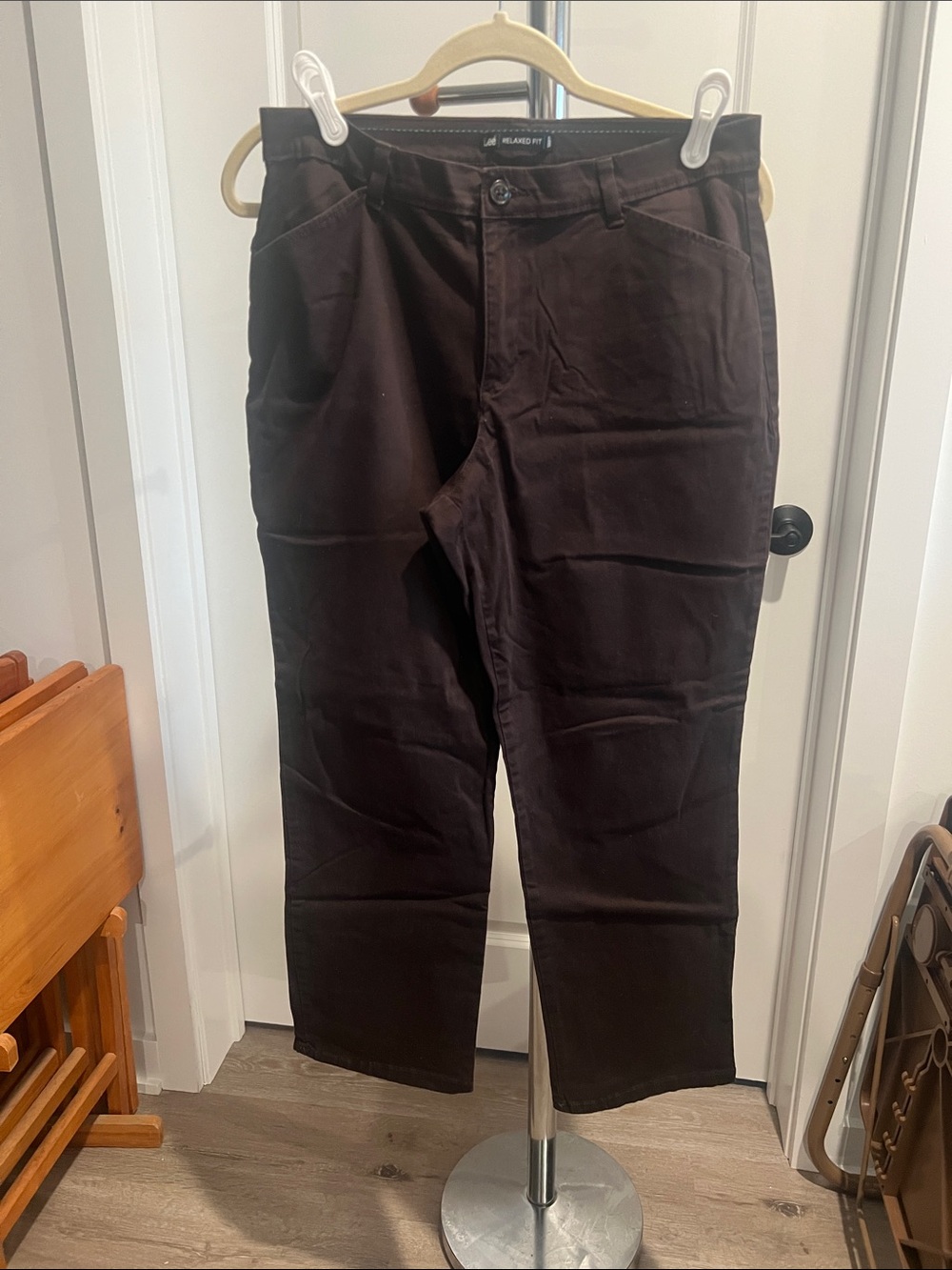 Lee Women's Straight Leg Pants in Deep Brown